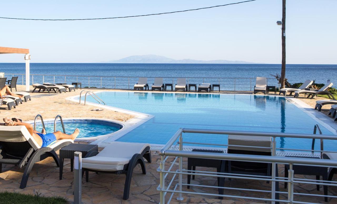 Blue Waves Luxury Suites By The Sea Plomari สิ่งอำนวยความสะดวก รูปภาพ